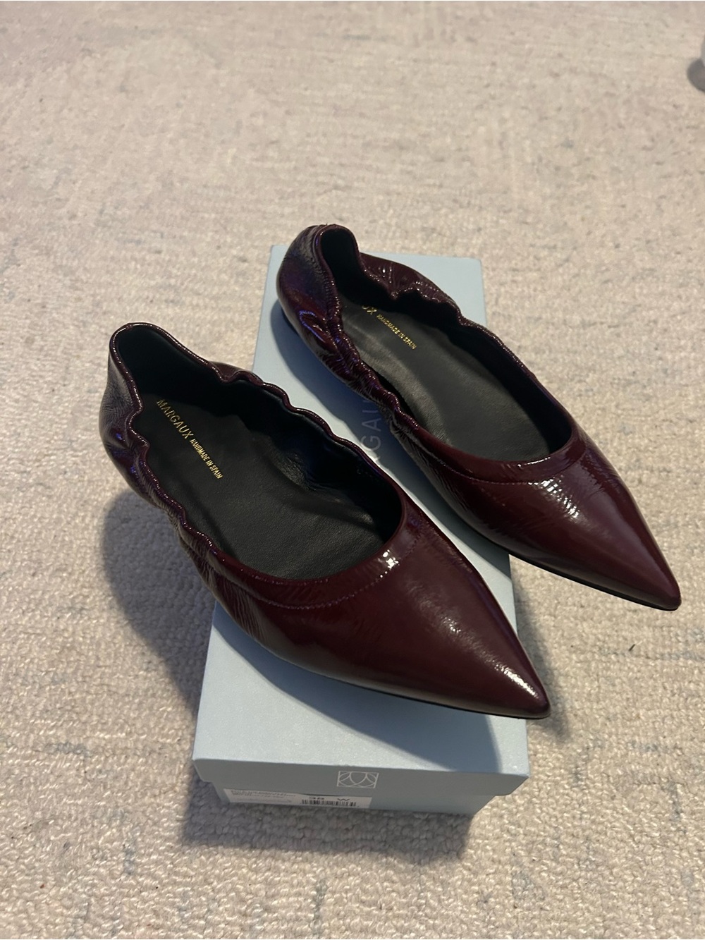 Margaux The Roma Flats
Merlot Crinkle Patent, Size 38 W